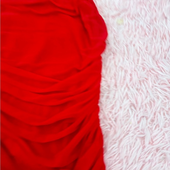 Red Dress halterneck - Picture 3 of 4